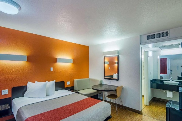 Motel 6-Ardmore, OK image 11