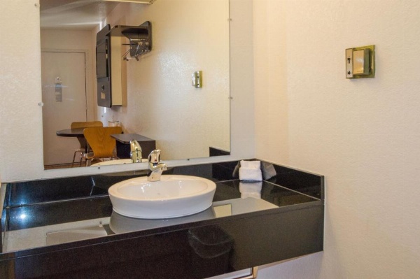 Motel 6-Ardmore, OK image 39