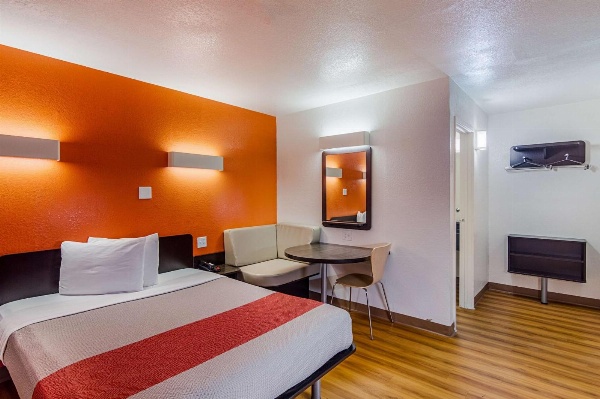 Motel 6-Ardmore, OK image 4