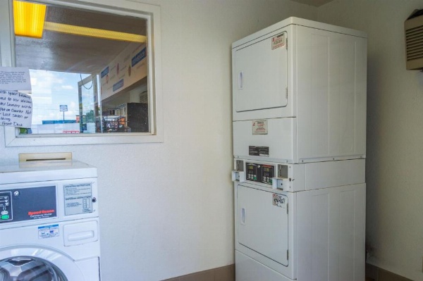 Motel 6-Ardmore, OK image 44