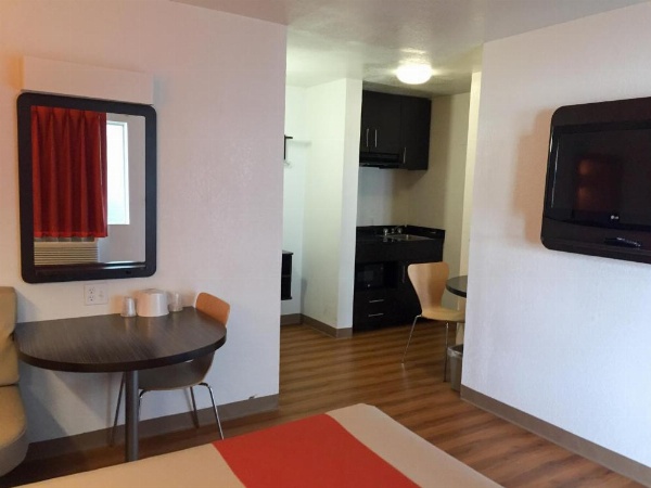 Motel 6-Ardmore, OK image 49